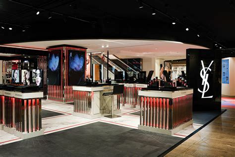 ysl milan store|La Rinascente .